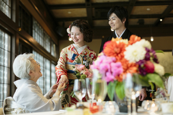 【もうすぐ敬老の日♪】大好きなおじいちゃん、おばあちゃんへ結婚式で感謝の気持ちを伝えませんか♡