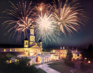 【NEW特典登場！】結婚式のフィナーレに打揚花火プレゼント★―約1分間・30発の感動演出